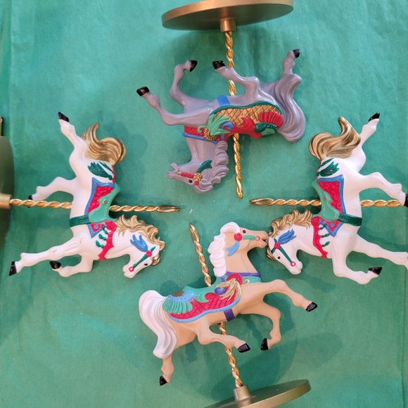 Hallmark 1989 Carousel Horse Christmas Ornaments (4) ~ GUC - Picture 16 of 16